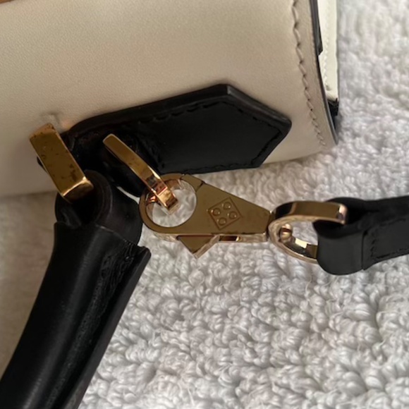 Les Petits Joueurs Alex Black Widow Satchel - Picture 10 of 16